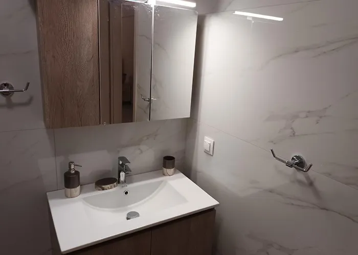 Prázdninový dům Twins House Pool 2 *